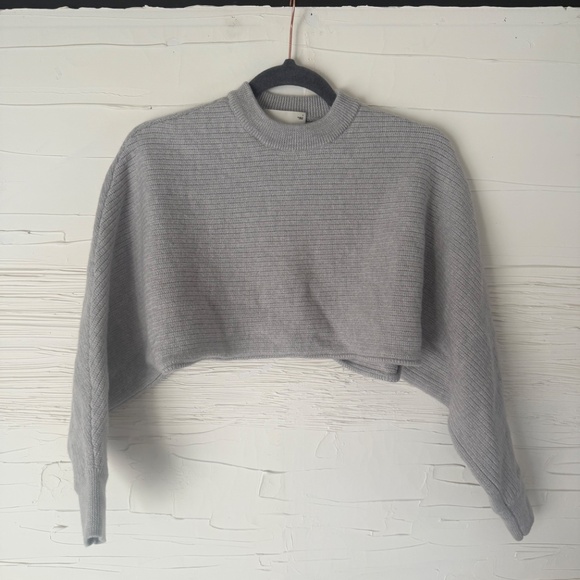 Aritzia | Wilfred Lolan Sweater | Size Xs - Picture 2 of 7